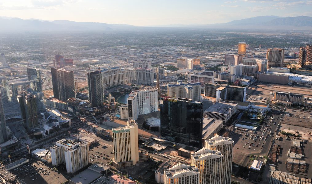 View_of_Las_Vegas_strip_from_the_helicopter-e1573651543190